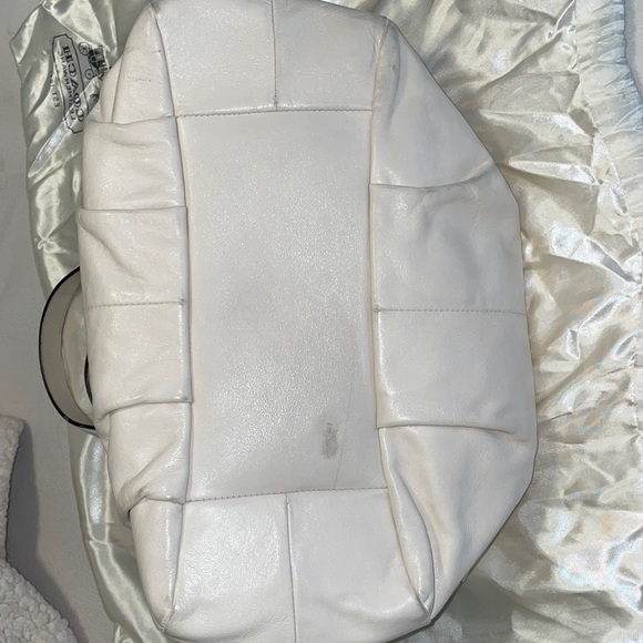 Authentic Coach, Madison, Maggie collection, shoulder bag - Picture 2 of 12